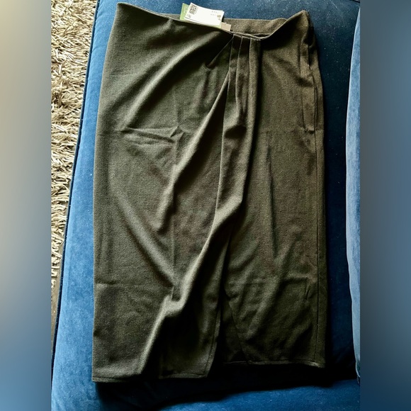 H&M Textured Wrap Midi Skirt NWT - Picture 4 of 4